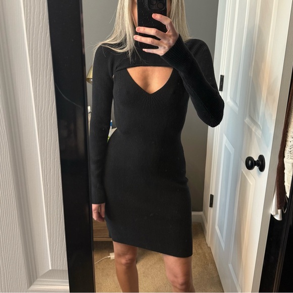 Abercrombie & Fitch Mini Sweater Dress + Mockneck Shrug Set - Picture 9 of 10